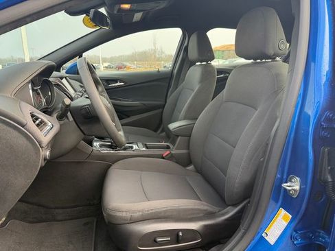 Used 2019 Chevrolet Cruze LT w/ Convenience Package image 15
