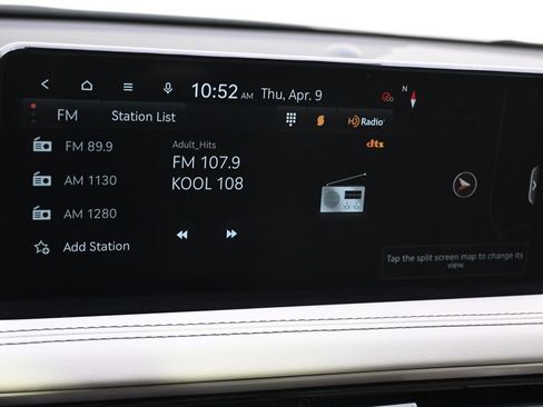 Used 2025 Genesis G70 2.5T image 28