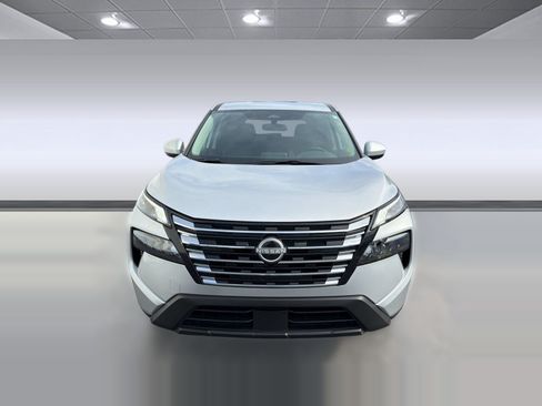 Used 2025 Nissan Rogue SV AWD/4WD image 6