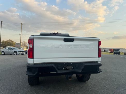 Used 2021 Chevrolet Silverado 2500 Custom w/ Custom Value Package image 21