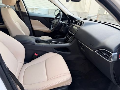 Used 2018 Jaguar F-PACE Premium AWD/4WD image 27