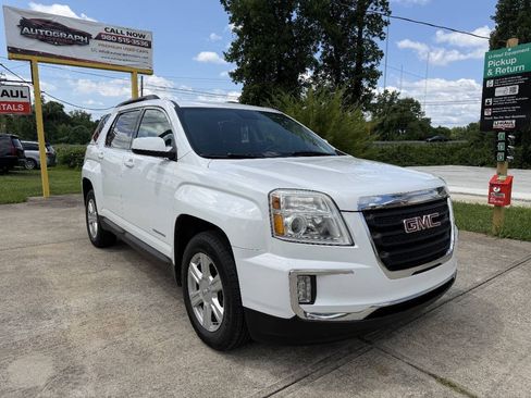 Used 2016 GMC Terrain SLE w/ Convenience Package AWD/4WD image 3