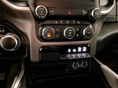 Used 2020 RAM 1500 Big Horn image 16