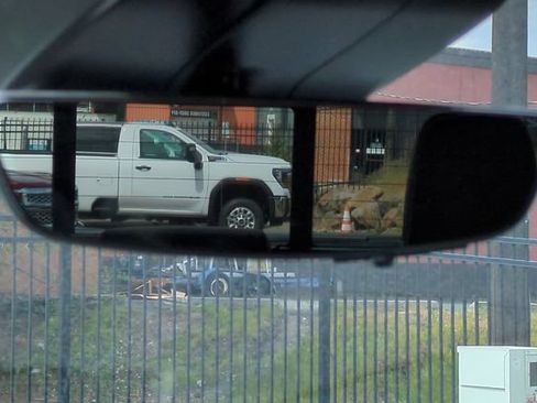 Used 2025 GMC Sierra 2500 Denali Ultimate AWD/4WD image 24