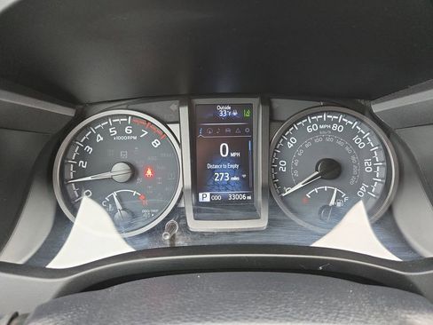 Used 2020 Toyota Tacoma TRD Off-Road image 21