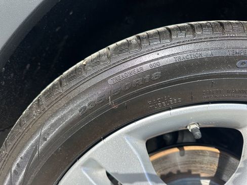 Used 2020 Mercedes-Benz GLA 250 4MATIC w/ Premium Package image 32