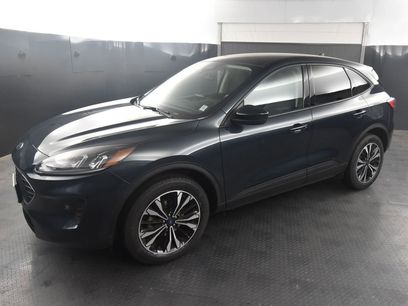 Used 2022 Ford Escape SE w/ SE Sport Appearance Package