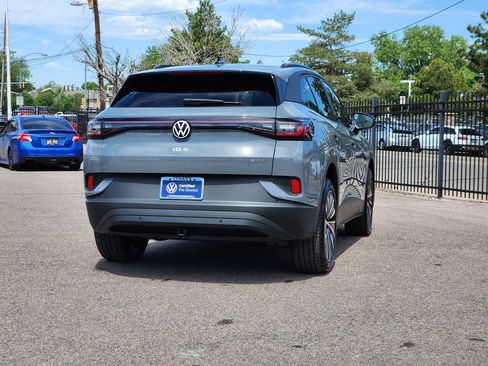 Certified 2025 Volkswagen ID.4 Pro AWD/4WD image 8