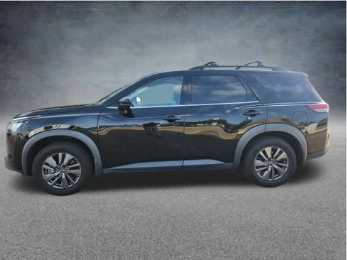 Used 2022 Nissan Pathfinder SV w/ SV Premium Package FWD image 6