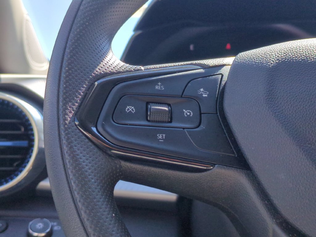 Used 2026 Chevrolet Trax LT FWD image 17