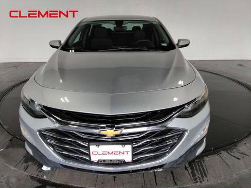 Used 2020 Chevrolet Malibu LT FWD image 3