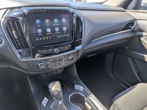 Used 2023 Chevrolet Traverse LT image 22