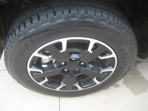 Used 2023 Jeep Renegade Latitude image 11