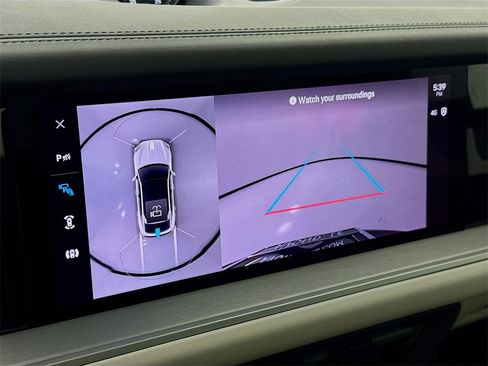 Used 2024 Porsche Cayenne Coupe image 20