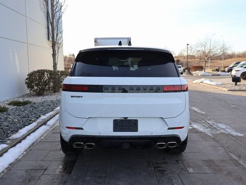 Used 2025 Land Rover Range Rover Sport Dynamic SE image 7