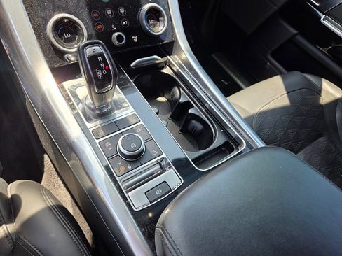 Used 2019 Land Rover Range Rover Sport SVR AWD/4WD image 26