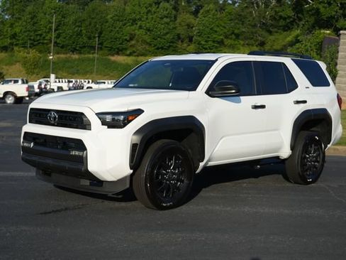 Used 2026 Toyota 4Runner SR5 RWD image 3