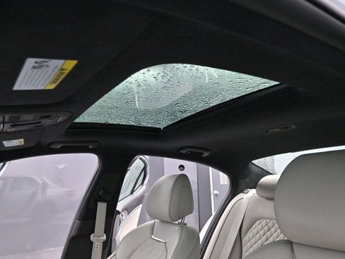 Used 2022 Genesis G70 3.3T w/ Sport Prestige Package image 30