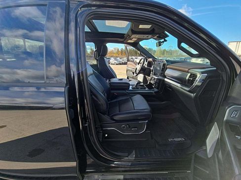 Used 2023 Ford F150 Lariat w/ Equipment Group 502A High image 17