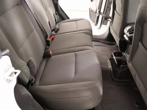 Used 2023 Jeep Wrangler Sport S image 14