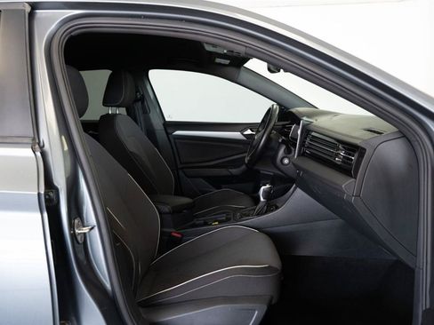Used 2025 Volkswagen Jetta Sport FWD image 9