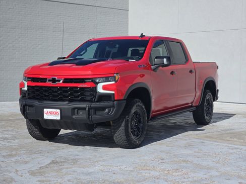 Used 2023 Chevrolet Silverado 1500 ZR2 w/ ZR2 Bison Edition AWD/4WD image 4