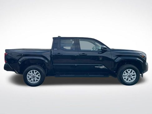 New 2025 Toyota Tacoma SR5 image 6