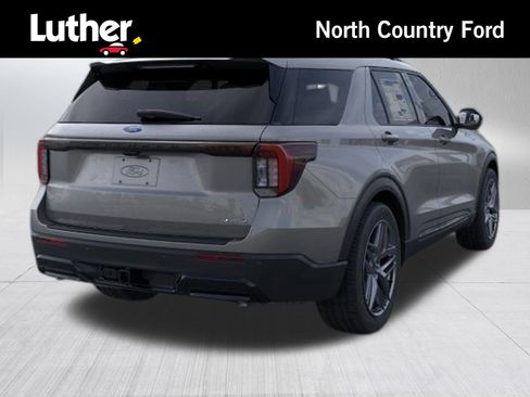 New 2026 Ford Explorer ST-Line image 8