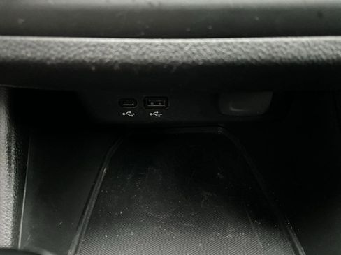 Used 2025 Buick Envista Preferred image 24