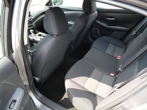 Used 2023 Nissan Sentra SV FWD image 23