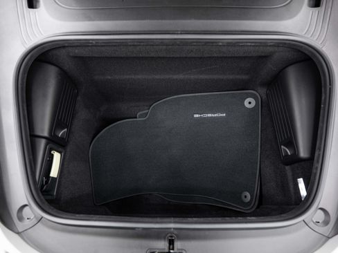 Certified 2016 Porsche Boxster Spyder RWD image 23
