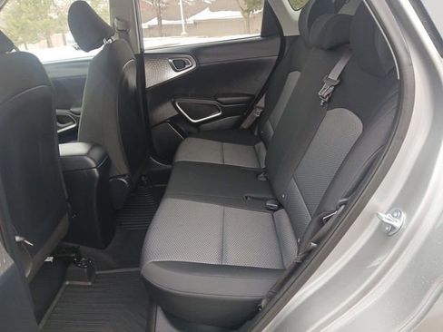 Certified 2025 Kia Soul LX w/ LX Technology Package image 21
