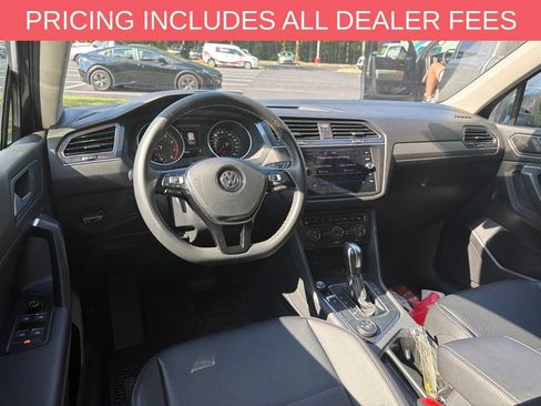 Used 2021 Volkswagen Tiguan SE AWD/4WD image 8