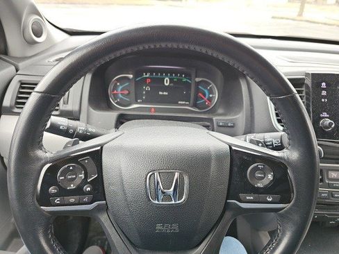 Used 2020 Honda Pilot Touring image 19