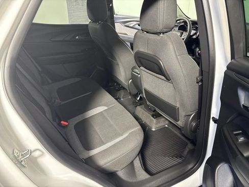 Used 2023 Chevrolet TrailBlazer LT FWD image 31