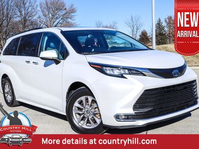 Used 2023 Toyota Sienna XLE