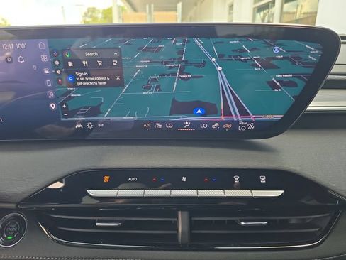 Certified 2025 Buick Enclave Preferred FWD image 20