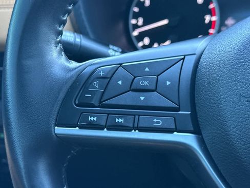 Used 2020 Nissan Sentra SV w/ SV Premium Package image 24