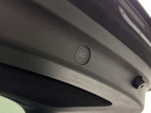 Used 2023 Tesla Model Y Long Range image 29