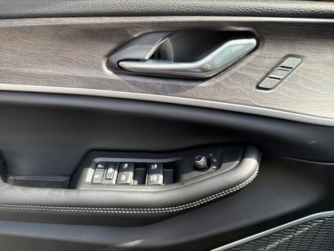 New 2026 Jeep Grand Cherokee L Limited AWD/4WD image 7