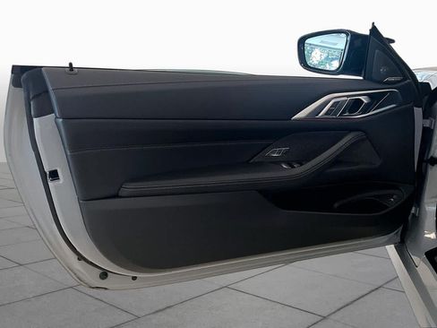Used 2026 BMW M440i Convertible w/ Premium Package RWD image 18