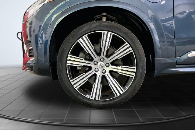 Certified 2025 Volvo XC90 T8 Plus w/ Protection Package Premier AWD/4WD image 12