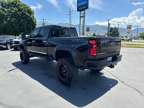 Used 2024 Chevrolet Silverado 3500 High Country w/ High Country Premium Package AWD/4WD image 5