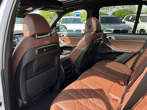 Used 2026 BMW X5 xDrive40i w/ M Sport Package AWD/4WD image 29