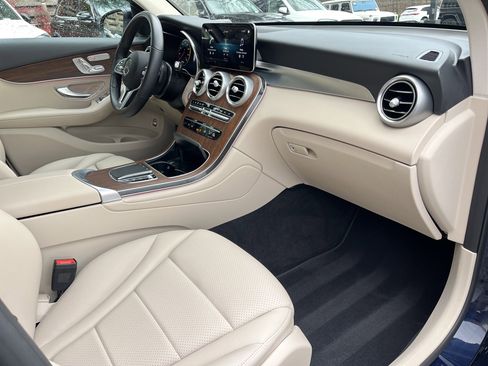 Certified 2022 Mercedes-Benz GLC 300 4MATIC image 50