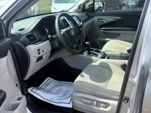 Used 2016 Honda Pilot EX image 10