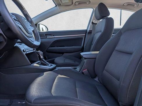 Used 2018 Hyundai Elantra Value Edition FWD image 16