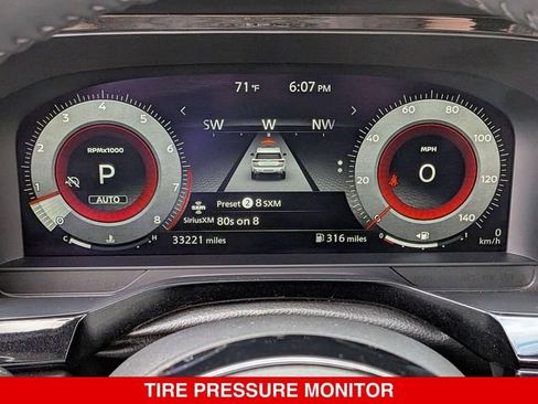 Certified 2023 Nissan Pathfinder Platinum w/ Cargo Package AWD/4WD image 23