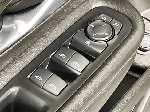 Used 2024 GMC Terrain SLE w/ Driver Convenience Package image 20