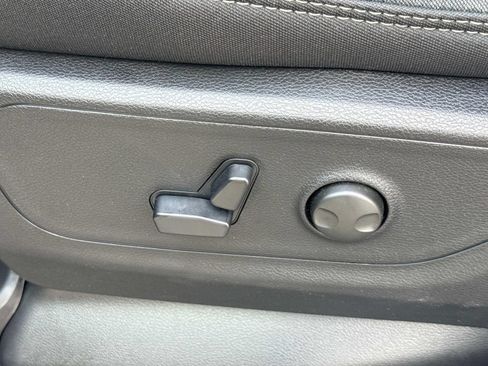 New 2026 RAM 1500 Big Horn w/ Night Edition AWD/4WD image 23